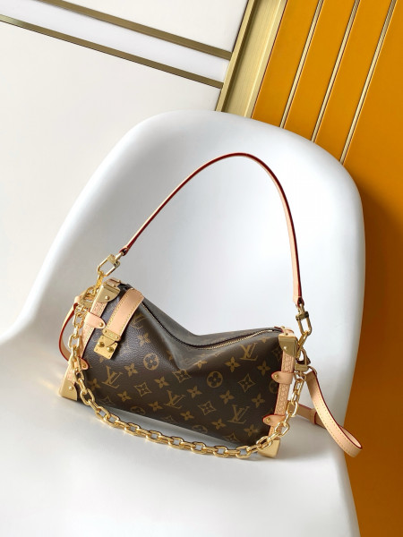 루이비통 트렁크 스타일 클러치백 / 숄더백