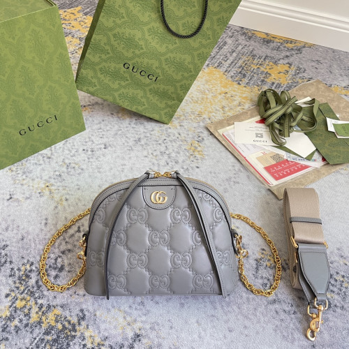 GUCCI GG 임보스킨 돔형 미니 백