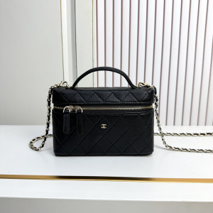 CHANEL 캐비어 스킨 매트라세 미니 백